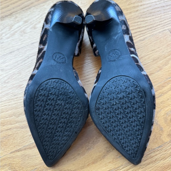 Michael Kors Nathalie Flex High Pump Shoe - Picture 5 of 9